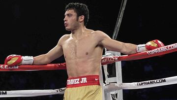 El hijo de la leyenda del boxeo mexicano, asegur&oacute; que una ca&iacute;da ante &Aacute;lvarez, podr&iacute;a provocar su retiro del cuadril&aacute;tero.