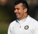 Gary Medel logró la victoria 200 como profesional