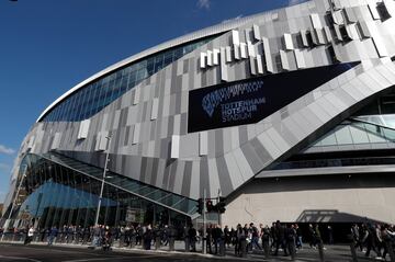 Tras esperar mucho tiempo los aficionados del club inglés han podido visitar por primera vez el nuevo estadio del equipo, el Tottenham Hotspur Stadium. El primer partido que se disputará en él será frente al Crystal Palace del 3 de abril.