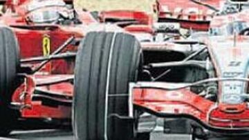 <b>OBJETIVO. </b>Alonso, como en la imagen, por delante de los Ferrari, en el próximo GP de Italia. Esa es la intención del asturiano.