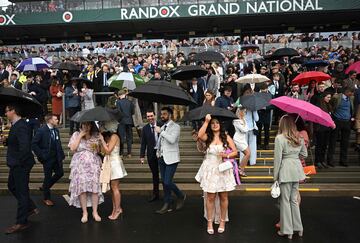 El Aintree Grand National es una competición ecuestre, la carrera de obstáculos más importante de las que se celebran en el Reino Unido. Se realiza en el hipódromo de Aintree en la ciudad de Liverpool.