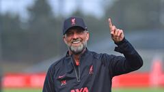 KIRKBY, ENGLAND - AUGUST 20:(THE SUN OUT. THE SUN ON SUNDAY OUT) Jurgen Klopp manager of Liverpool during a training session at AXA Training Centre on August 20, 2022 in Kirkby, England. (Photo by John Powell/Liverpool FC via Getty Images)