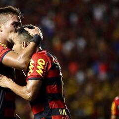 “Javier Parraguez es extraordinario; para mí sería normal que lo llamen a la Roja, porque lo necesitan”