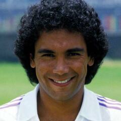 40 grandes momentos de Hugo Sánchez en imágenes