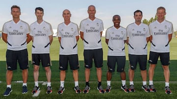Zidane y su cuerpo técnico en el Real Madrid.