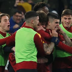 Mou, de la sanción a la fiesta