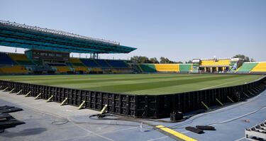 Puesta a punto del Estadio Central del FC Kairat Almaty.