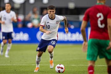 United States forward Christian Pulisic (10)