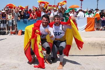 La pareja de 49er formada por Diego Botín y Florian Trittel le ha dado, el primer oro para España