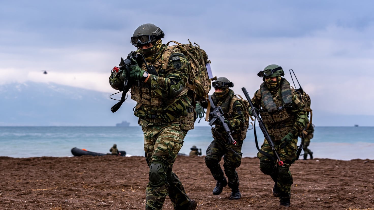 ¿Qué tan poderoso sería un Ejército de la Unión Europea en comparación con Rusia y Estados Unidos?