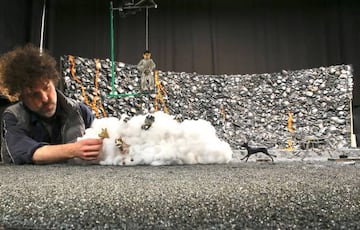 En Isla de Perros, muchos escenarios se configuraban para su filmaci車n desde un punto de vista lateral.