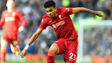 Luis Díaz durante un partido con Liverpool por Premier League.