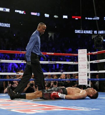 Las fotos más espectaculares del brutal KO de Canelo a Amir Khan