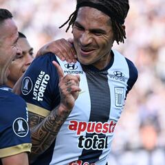 Paolo Guerrero hace historia