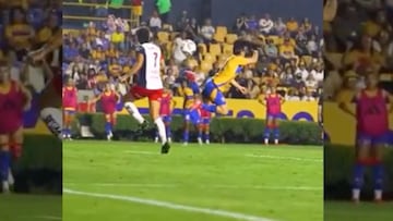 El ‘camaroncín’, como lo autodenominó, le recordó a algunos el 'escorpión’ de René Higuita