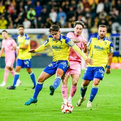 El Cádiz le abre la puerta de salida a Melendo
