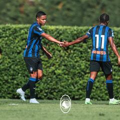 Luis Muriel sufre molestia en la rodilla izquierda