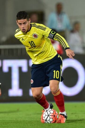 Chile y Colombia mostraron buen fútbol en el Nacional de Santiago