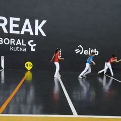 Los equipos de Erlantz García y Reyes Azkoitia, a la final