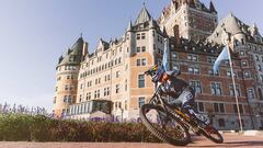 ¡Biker realiza increíble descenso por las calles de Quebec!