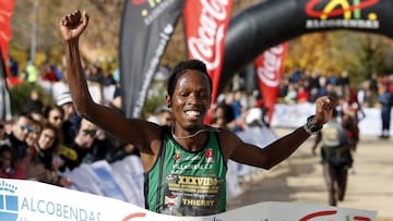 Thierry Ndikumwenayo ganando el Cross de Alcobendas.