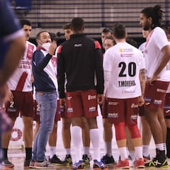 El Logroño mantiene su buen ritmo ante un Benidorm débil