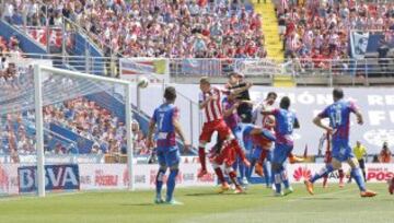 En su vuelta al Atleti en la temporada 2014/15, Torres marcó el primer gol de su segunda etapa como Rojiblanco en un 2-2 contra el Levante en la Ciutat de Valencia.