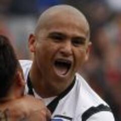 Suazo desplaza a Vecchio como asistidor en Colo Colo