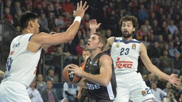 El Real Madrid de Ayón se pone líder al grito de ¡Llull, Llull...!