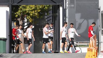 Paulista se apunta al Betis y Gayà se prueba sobre el campo