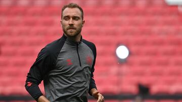 En el partido de la Eurocopa entre Dinamarca y Finlandia tuvo que suspenderse debido a que el futbolista Christian Eriksen cayó desmayado en pleno encuentro.