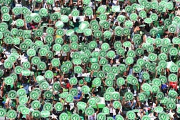 Emotivo homenaje a las víctimas del accidente aéreo de Chapecoense 