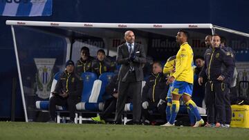 Banquillo de Las Palmas en Butarque.