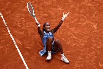Coco Gauff celebra la victoria.