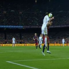 El árbitro anuló un gol a Bale por una falta inexistente