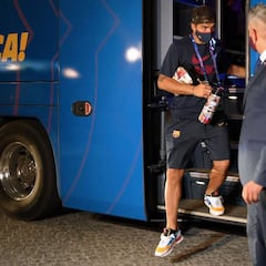 "¡Sinvergüenzas!", el grito de la afición al equipo en el hotel