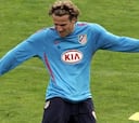 Forlán entrena con normalidad