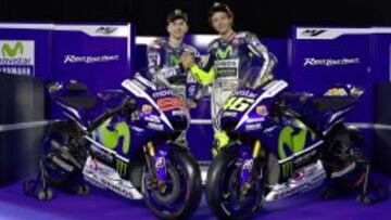 Rossi y Lorenzo, con la nueva Yamaha YZR M1.