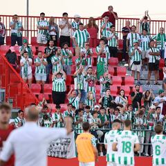 El Córdoba zanja la polémica y cede al Burgos 430 entradas a 25 euros cada una