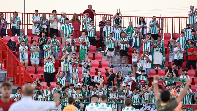 El Córdoba zanja la polémica y cede al Burgos 430 entradas a 25 euros cada una