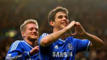 Oscar celebra el gol que dio el pase al Chelsea frente al Stoke.