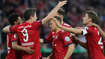 El Bayern sobrevive en un partido loco ante el decano alemán