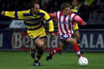 Juninho en un duelo contra el Parma.