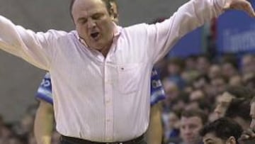 La energía de Zupo Equisoain vuelve a los banquillos de la ASOBAL, donde compaginará su cargo como seleccionador de Italia con el del Cuenca 2016.