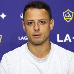 Chicharito no le cierra las puertas a la selección mexicana