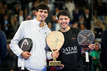 Coello y Tapia arrasan a Chingotto y Galán en París