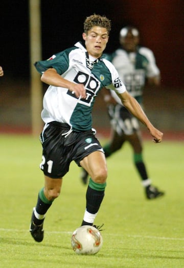 Cristiano durante un partido en 2002.