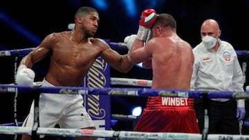 Anthony Joshua logr&oacute; mantener los t&iacute;tulos unificados de los pesos pesados al vencer al b&uacute;lgaro Kubrat Pulev con un nocaut masivo en el noveno round.