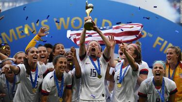 El USWNT se presume como la primera y cuatro veces ganadora de la Copa Mundial Femenina de Fútbol FIFA y campeona olímpica en cinco ocasiones. Además de poseer múltiples títulos a nivel continental que la colocan como la escuadra más dominante en la zona.  