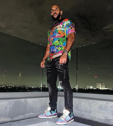 Con 809 mil seguidores en su cuenta de Instagram, ha sabido aumentar su popularidad compartiendo su vida profesional, su rutina diaria y su filosofía de entrenamiento.